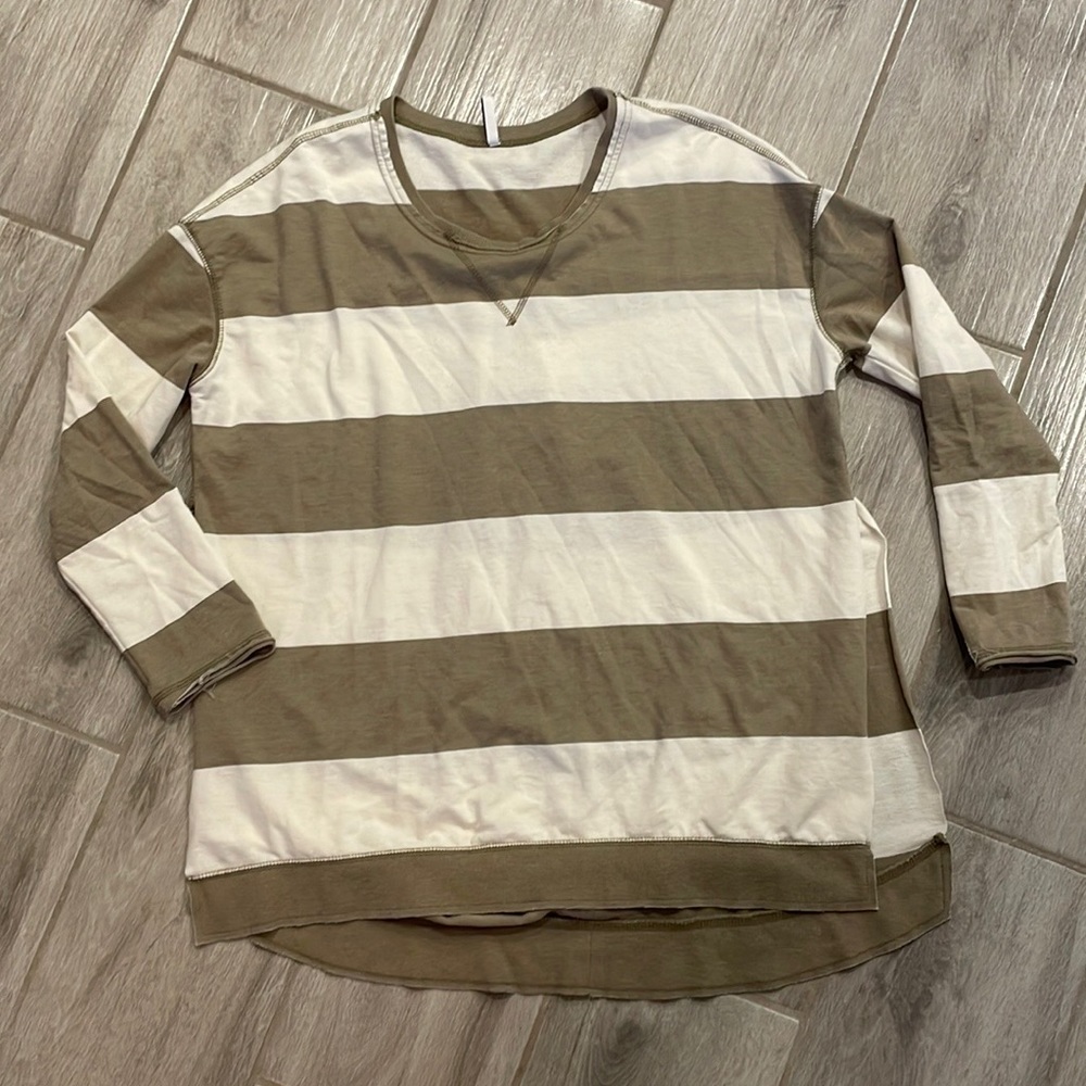 Women’s Z Supply striped tunic top. Size medium